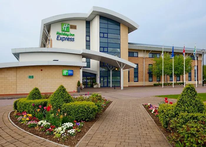 Holiday Inn Express Northampton - South By Ihg
