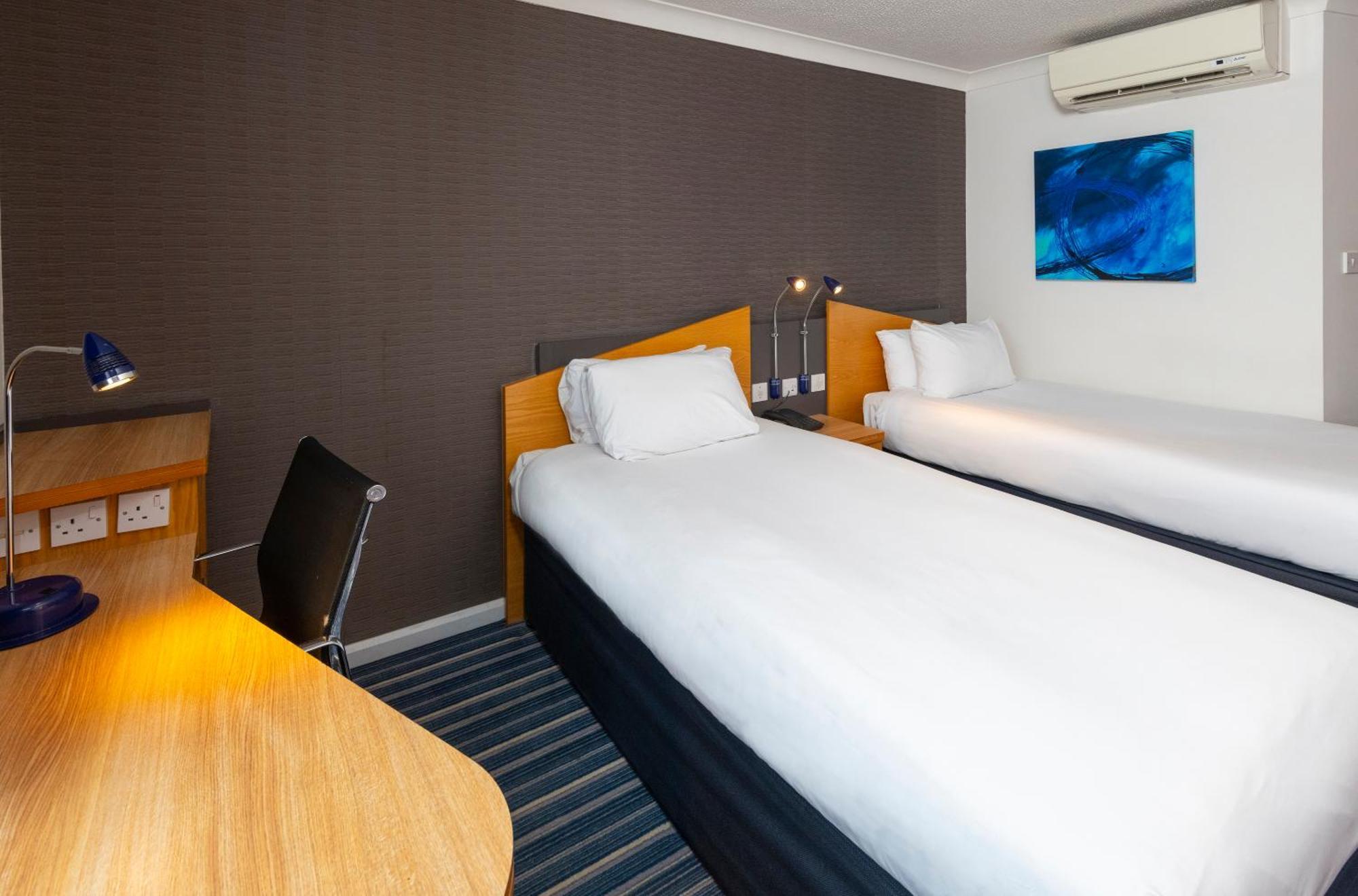 Express - South By Ihg Hotel Northampton