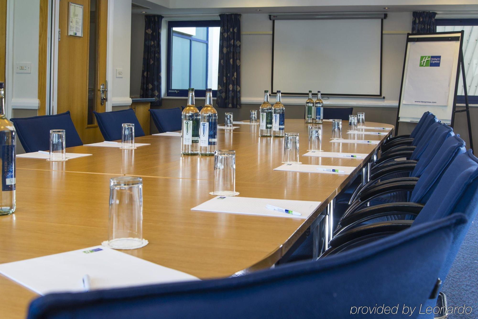 Express - South By Ihg Northampton