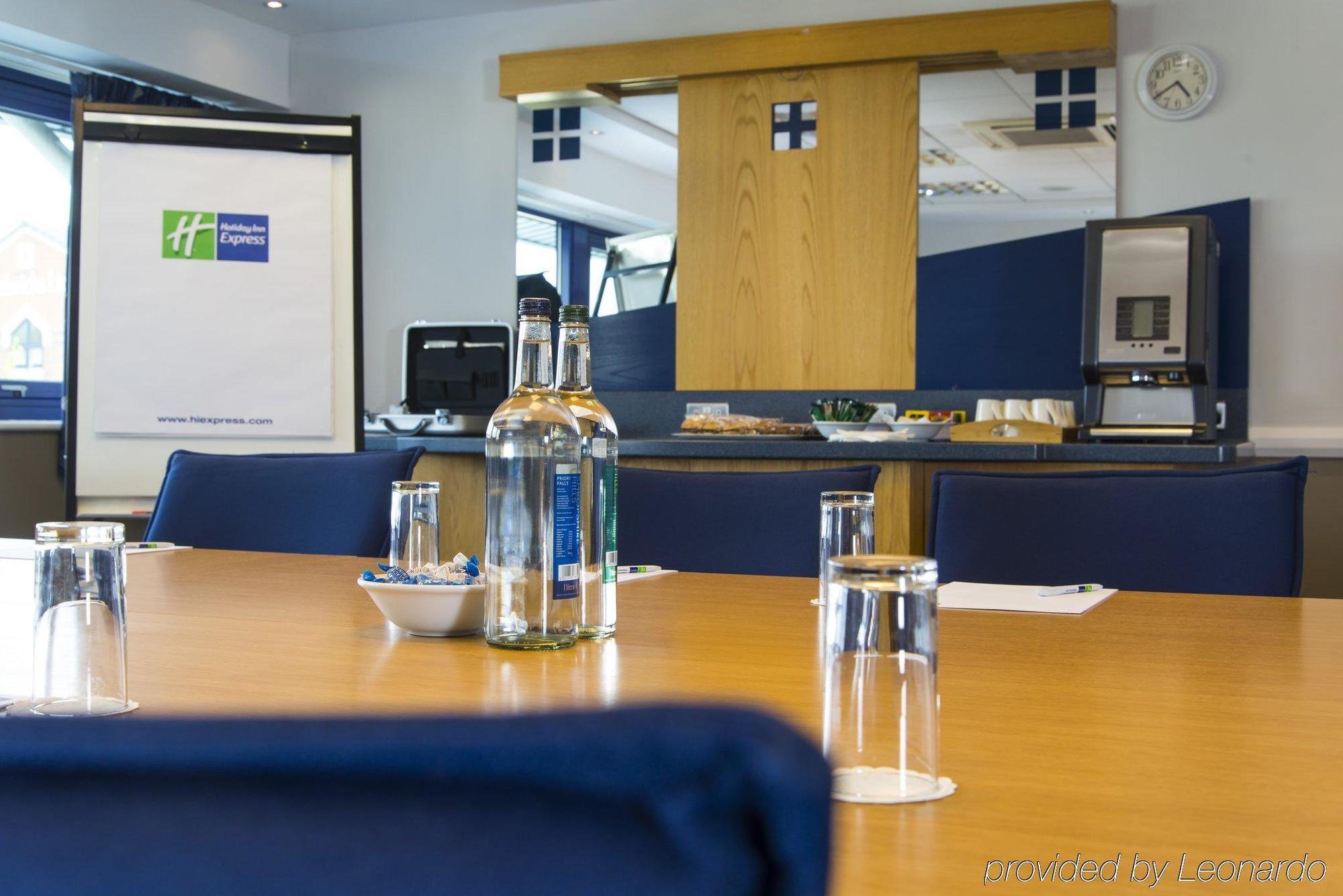 Express - South By Ihg 3* Northampton